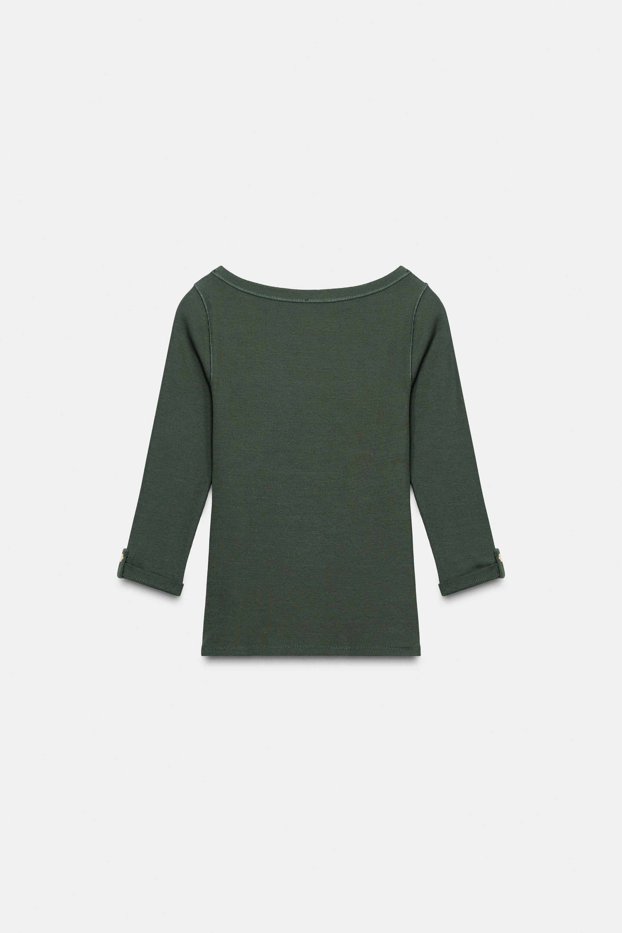 BUTTON RIBBED T-SHIRT